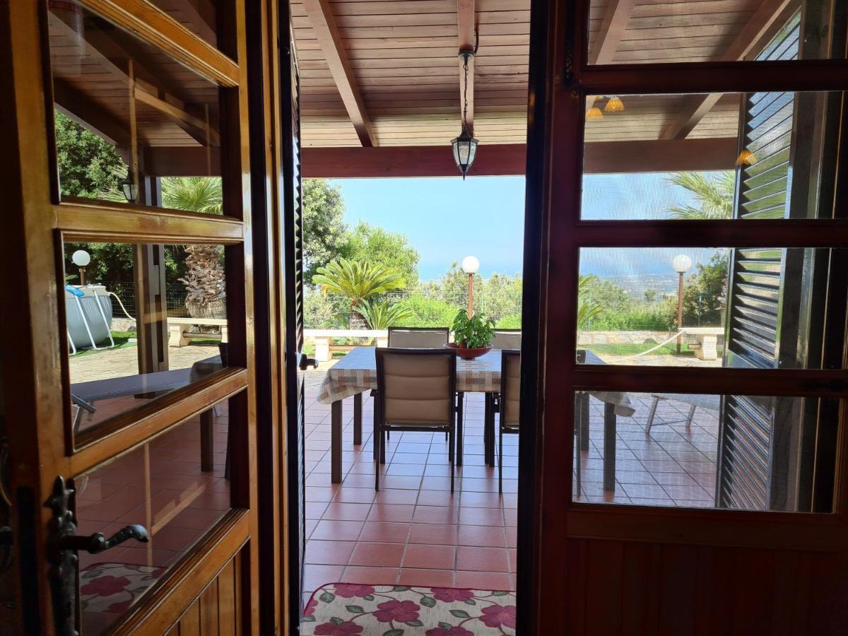 Villa Maremonti مونوبولي المظهر الخارجي الصورة