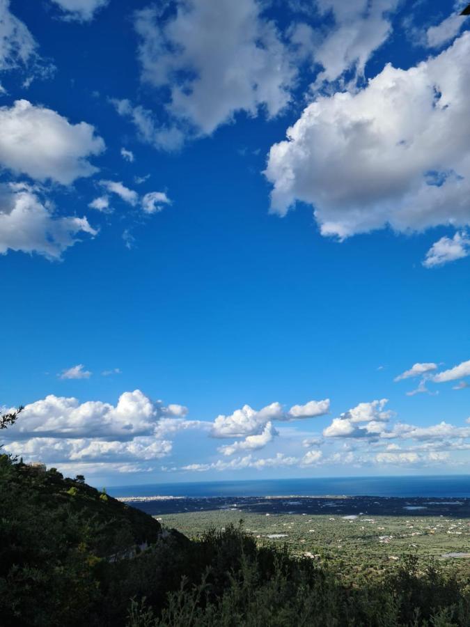 Villa Maremonti مونوبولي المظهر الخارجي الصورة